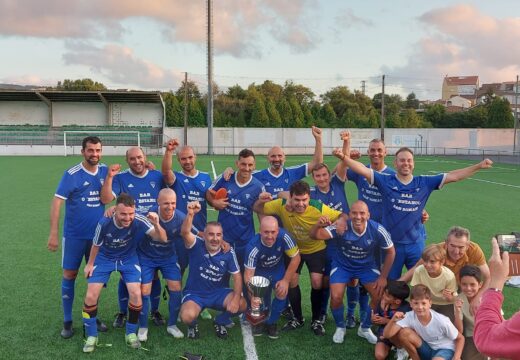 San Román Veteranos,  campión da 37ª edición do torneo “Concello da Laracha” de peñas de futbol 